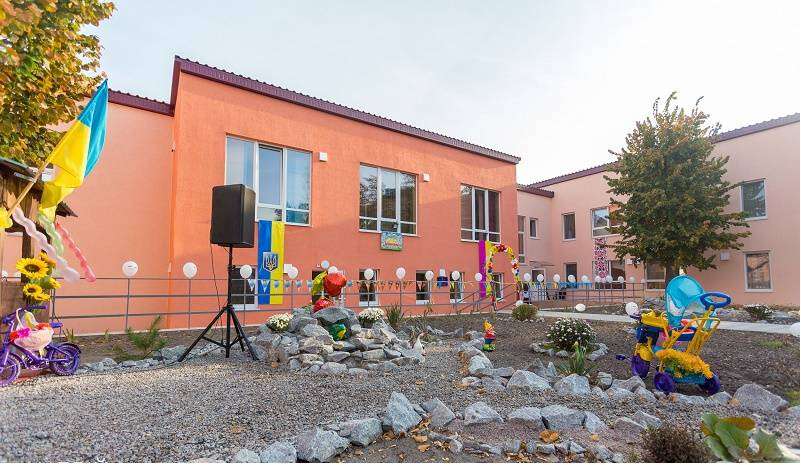 В Каменском на Черемушках открыли после реконструкции новый детский сад на 110 мест