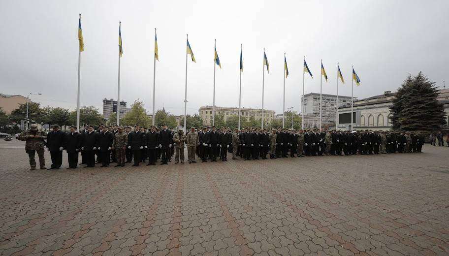 У Дніпрі понад сто хлопців дали клятву військового ліцеїста