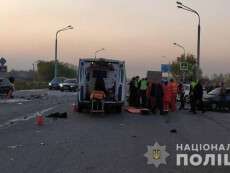 Страшное ДТП в Днепре: один погибший, а женщина с годовалым ребенком в больнице