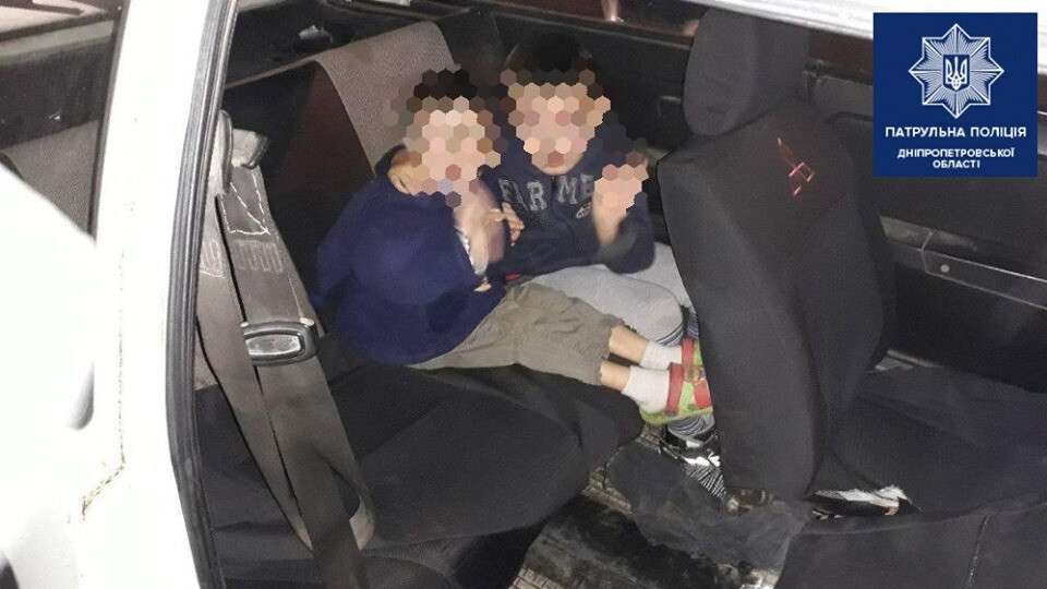 Уночі поліція зупинила авто з дітьми, і склала 6 протоколів