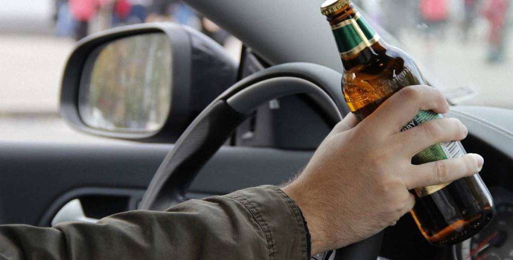 У Дніпрі поліцейські затримали водія в майже непритомному від алкоголя стані