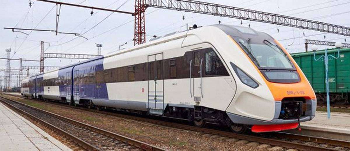 Новый дизель-поезд проходит испытания на Днепропетровщине (ВИДЕО)