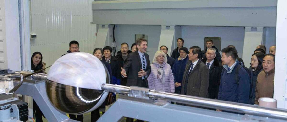 Китайские коллеги посетили производственные мощности КБ «Южное»: цель визита