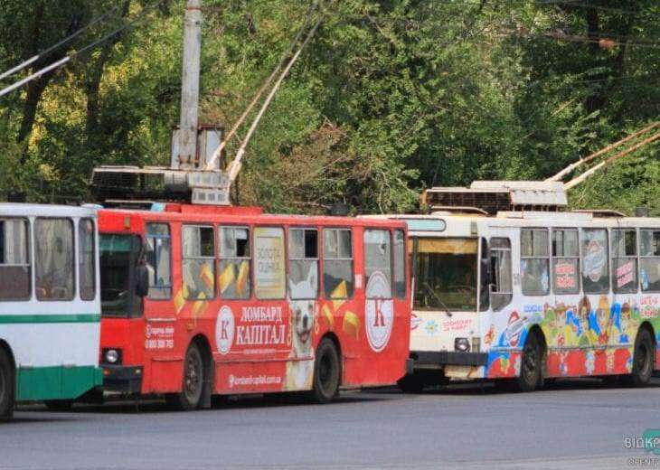 У зв’язку з обривом контактного проводу затримується рух тролейбусів № 20