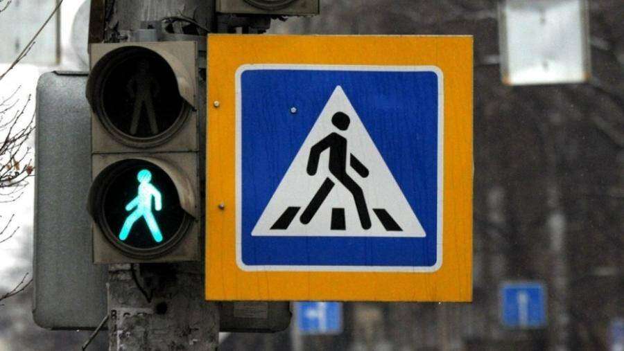 Жители Днепра просят реконструировать опасные пешеходные переходы