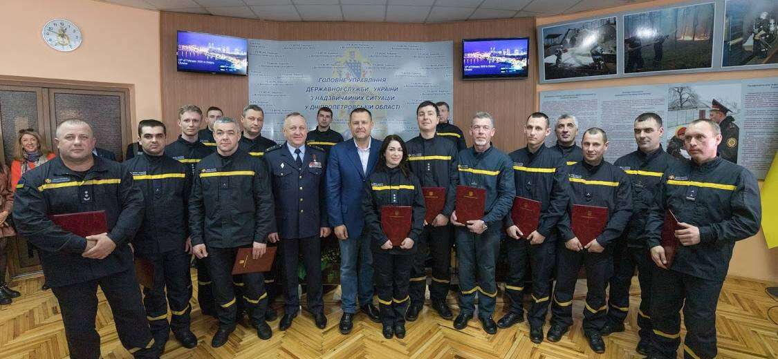 Борис Філатов: вогнеборці, котрі загасили пожежу на Слобожанському проспекті, отримають грошові премії з фонду мера