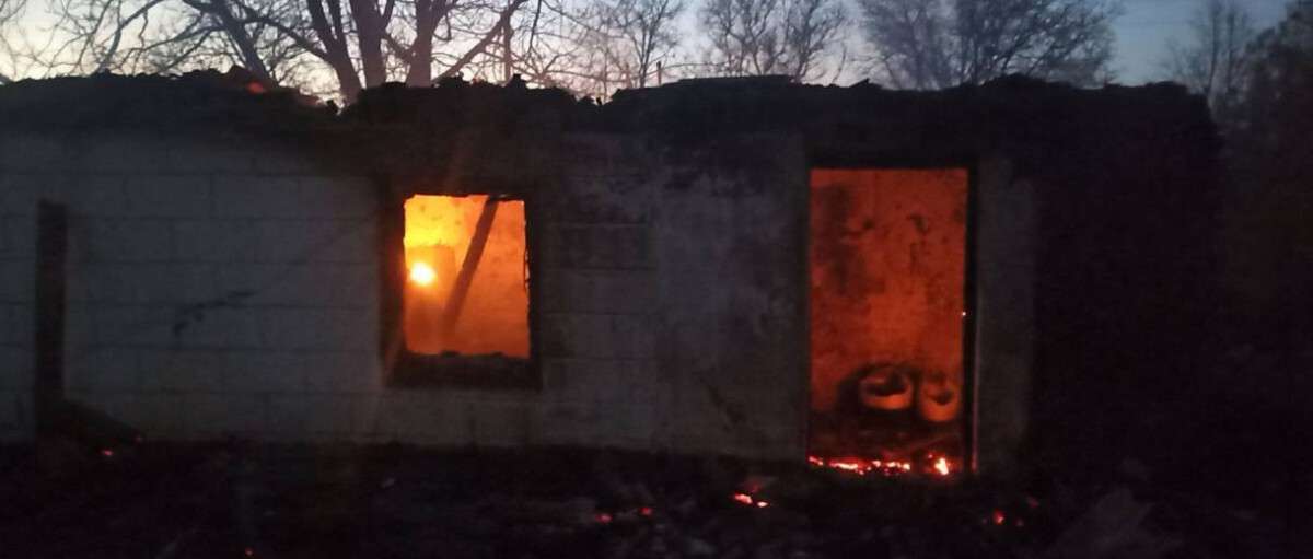 На Дніпропетровщині сгорів будинок багатодітної родини
