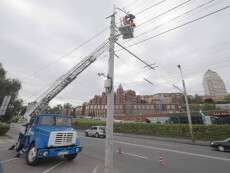 У Дніпрі на Січеславській Набережній розпочали модернізацію вуличного освітлення