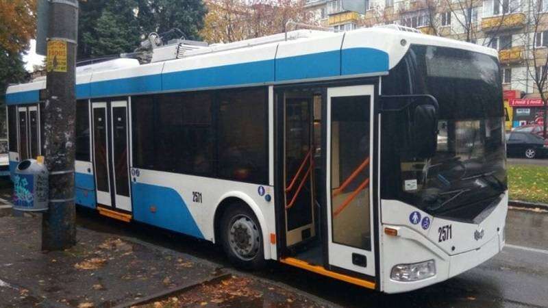 У Дніпрі на один з маршрутів вийде додатковий тролейбус
