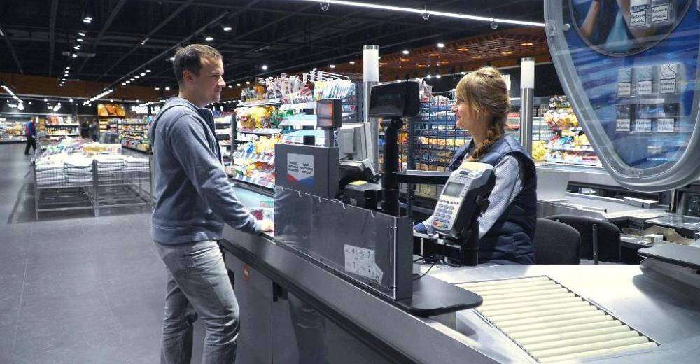 ПриватБанк запустил в Украине сервис выдачи наличных с карт на кассах в супермаркетах
