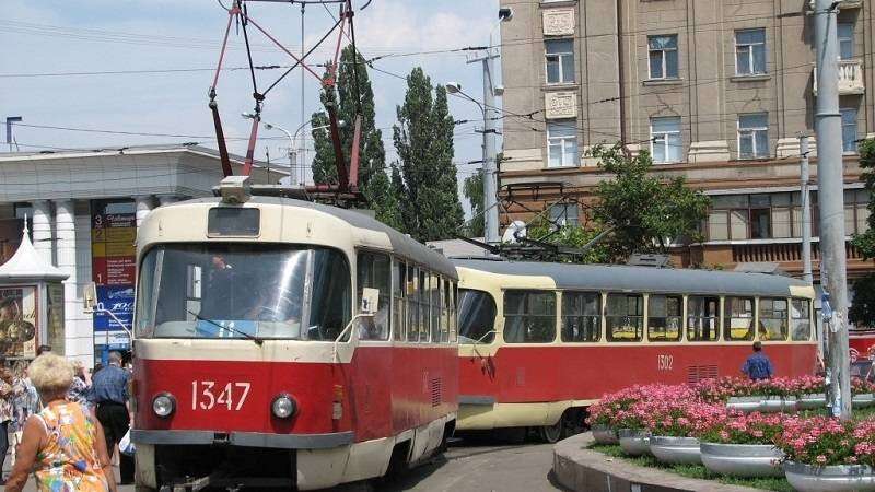 Як у Дніпрі курсуватиме громадський транспорт 18 жовтня