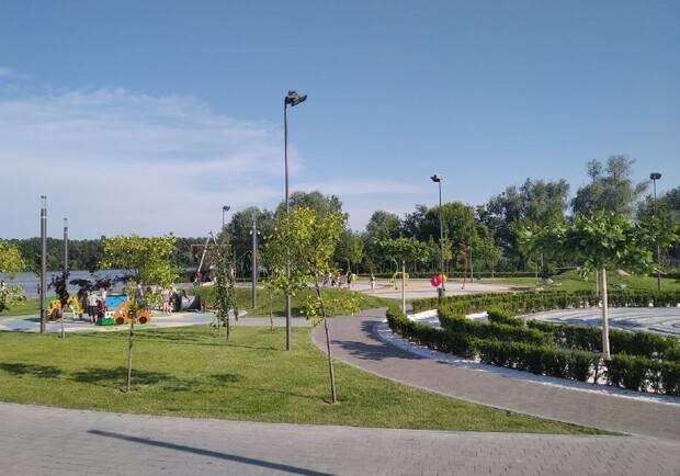 Жители Днепра позитивно оценивают парки и скверы города