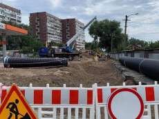 В Днепре на ж/м Левобережный-2 устанавливают ливневую канализацию (ФОТО)
