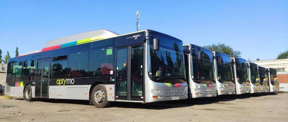 В Днепре еще 6 больших автобусов выходят на маршрут: фото