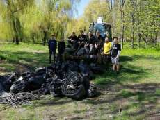 Вывезли 35 КамАЗов мусора: в Днепре парк «Кирилловка» преображается на глазах