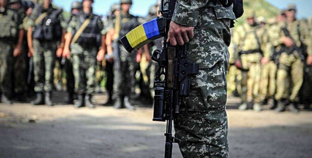 В Украине на военную службу призовут более 13 тыс человек