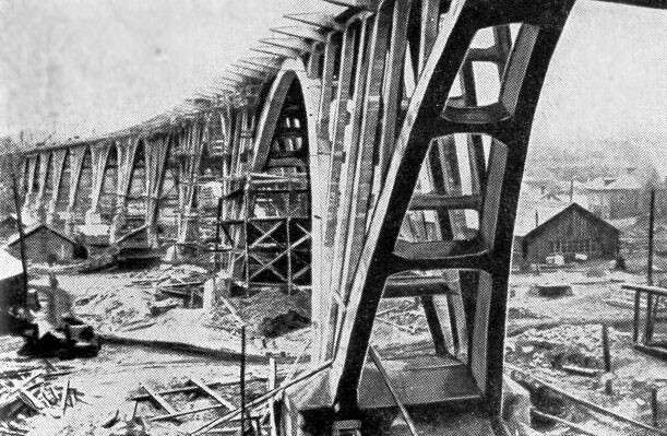 будівництво мосту