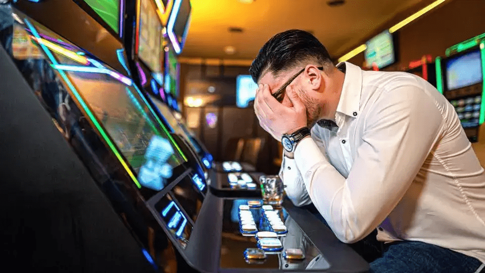 hamblynh-yhra-gambling_addiction