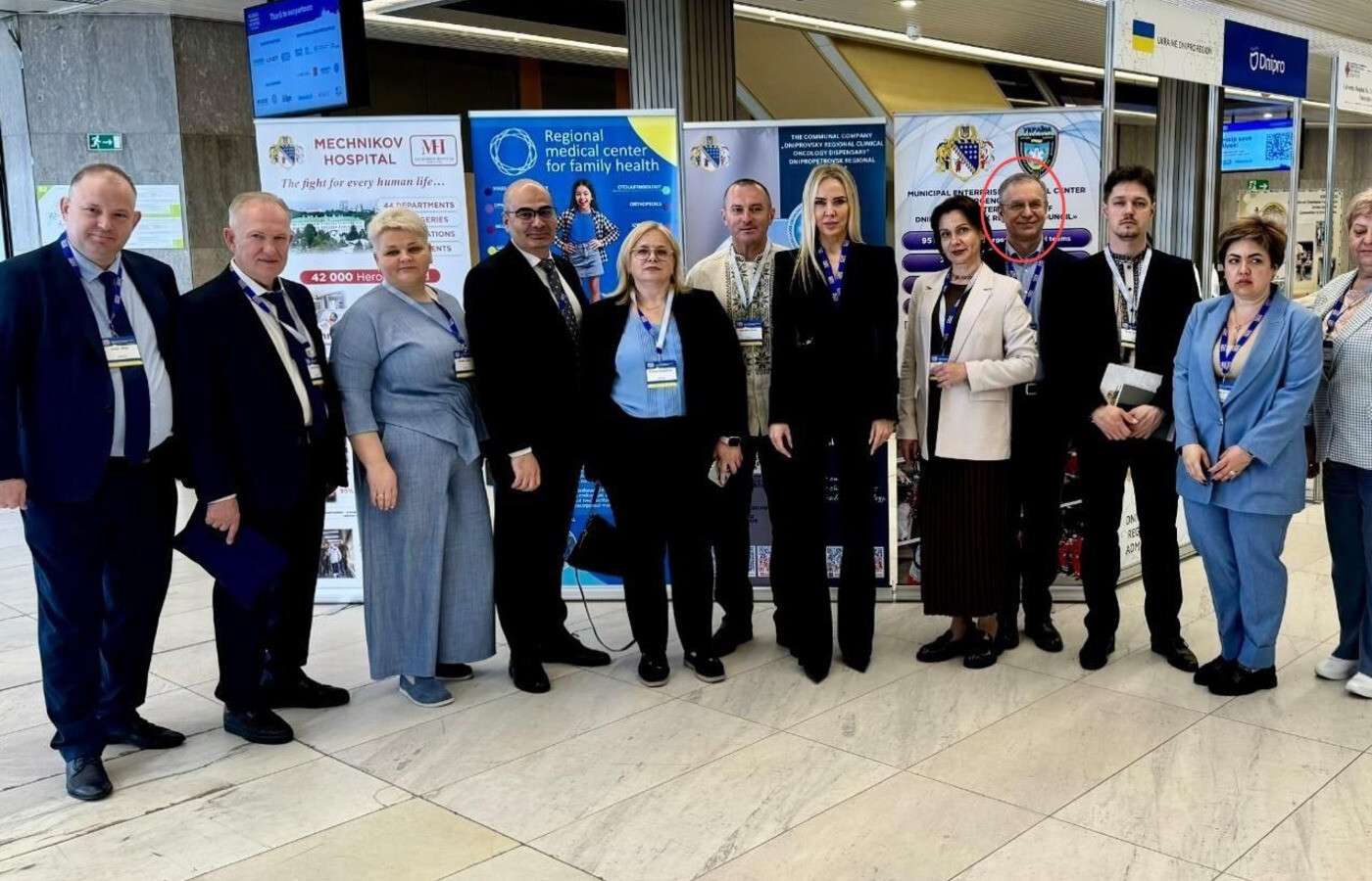 Поки університет занепадає, ректор ДНУ Сергій Оковитий їздить до Чехії на медичні конференції за бюджетні кошти