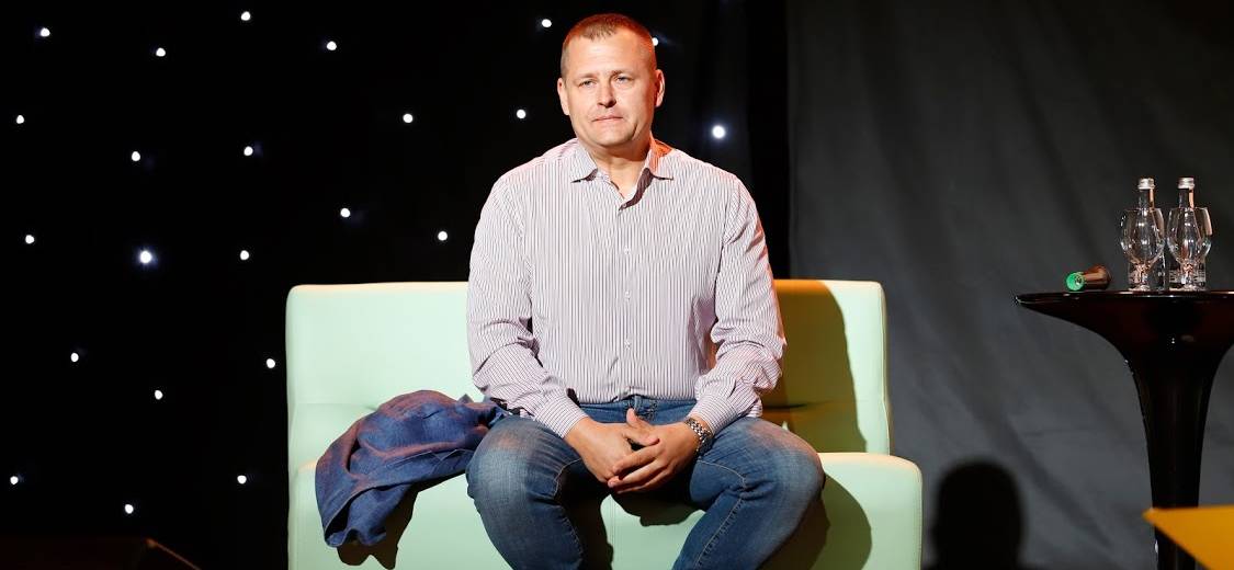 Мотиваційна зустріч у форматі real talk: У Дніпрі організували незвичне привітання медалістів