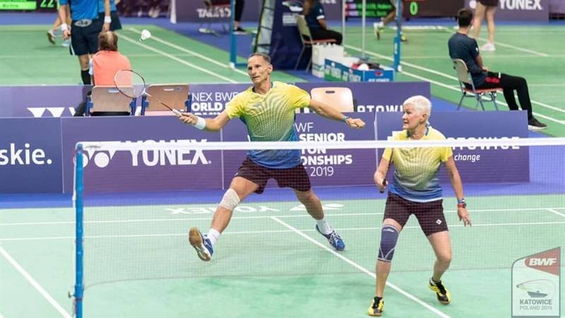 Директорка дніпровської спортивної школи отримала нагороду