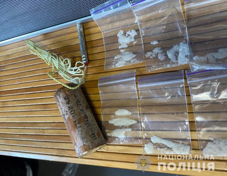 В Днепре задержали банду, совершившую ряд дерзких ограблений на сумму около 1 000 000 гривен (ФОТО, ВИДЕО)