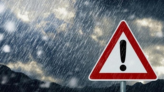 Уровень опасности 1: в Днепре просят сегодня воздержаться от поездок и прогулок