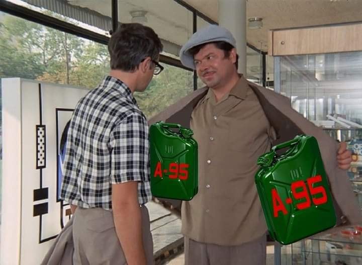 Не могли заправить элитные авто: у Зеленского решили отменить регулирование цена на премиальное топливо