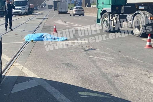 Полиция разыскивает свидетелей смертельного ДТП в Днепре