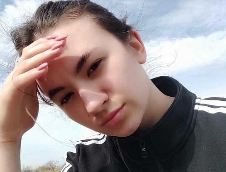 Молчит и очень напугана: под Днепром нашли девушку, которую искали двое суток