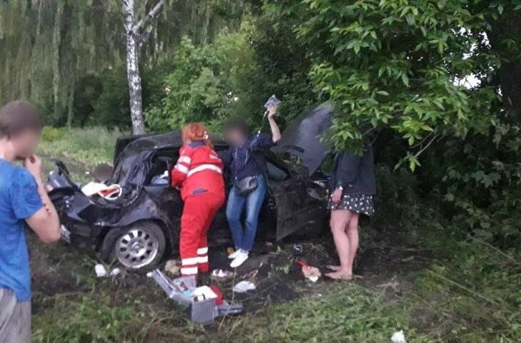 Мужчина не справился с управлением: в страшном ДТП ребенок погиб на месте