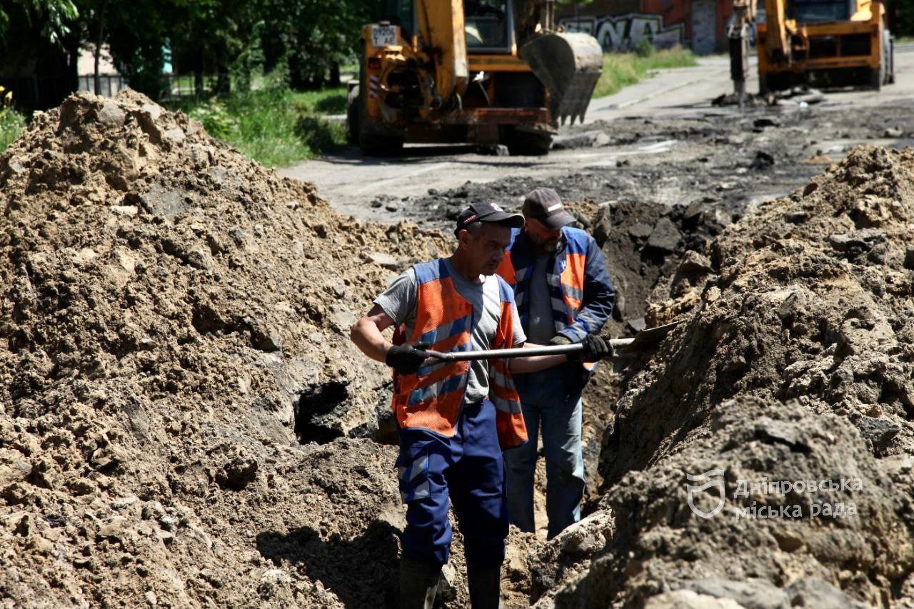 У Дніпрі ремонтують вул. Яхненківську: які роботи виконують