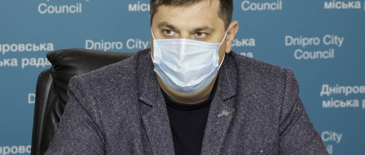 У Дніпрі для проїзду у спецтранспорті цими вихідними буде потрібна довідка з роботи
