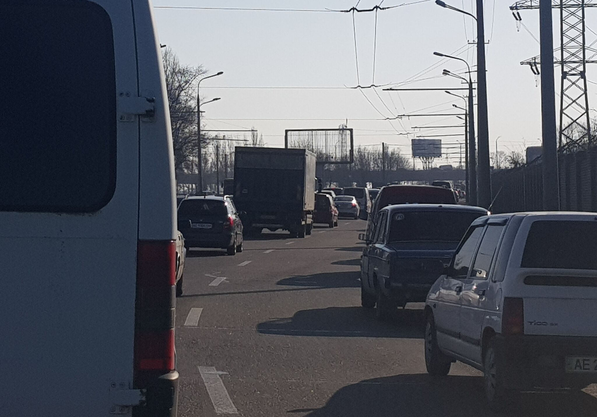 Большая пробка в Днепре: планируйте маршрут заранее (ФОТО)