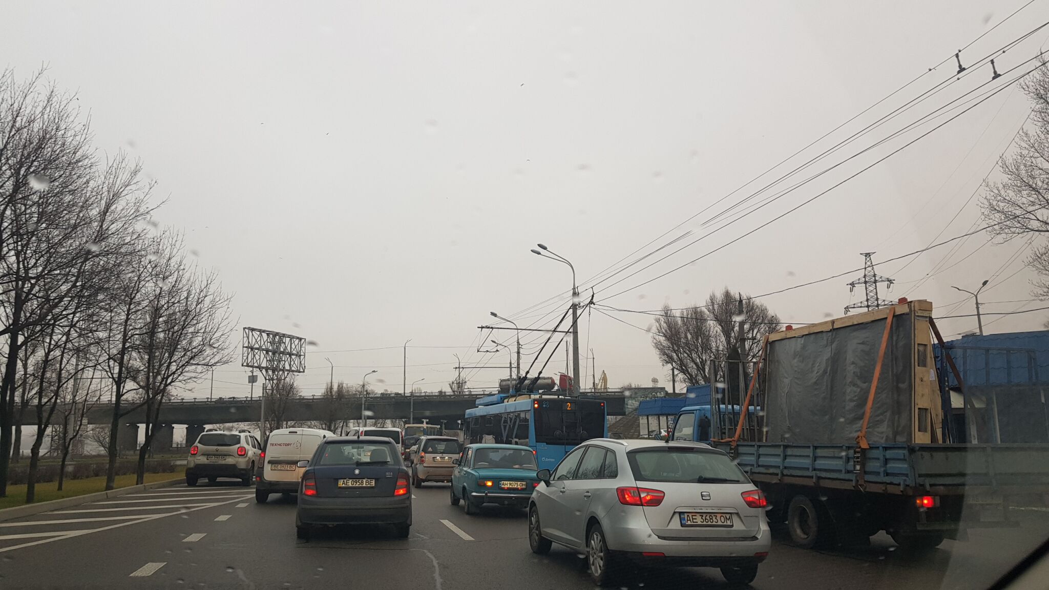Авария под Кайдакским мостом в Днепре: планируйте свой маршрут
