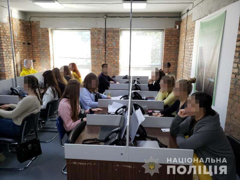 В Днепре накрыли сall-центр, в котором крали деньги со счетов горожан