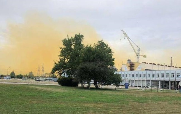 В Ровно произошел взрыв на химзаводе: людей попросили плотно закрыть окна (ВИДЕО)