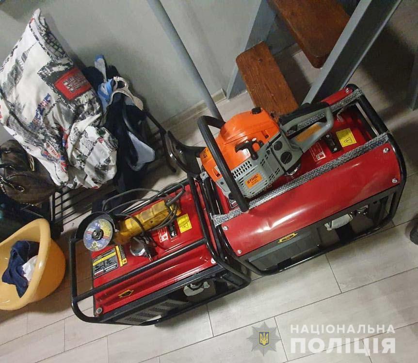 Иностранцы в Днепре хотели ограбить дедушку, но получили неожиданный отпор (ФОТО, ВИДЕО)