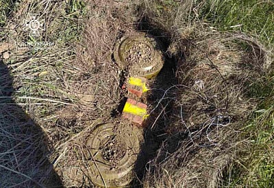 У Дніпропетровській області на ворожому снаряді підірвався трактор: подробиці