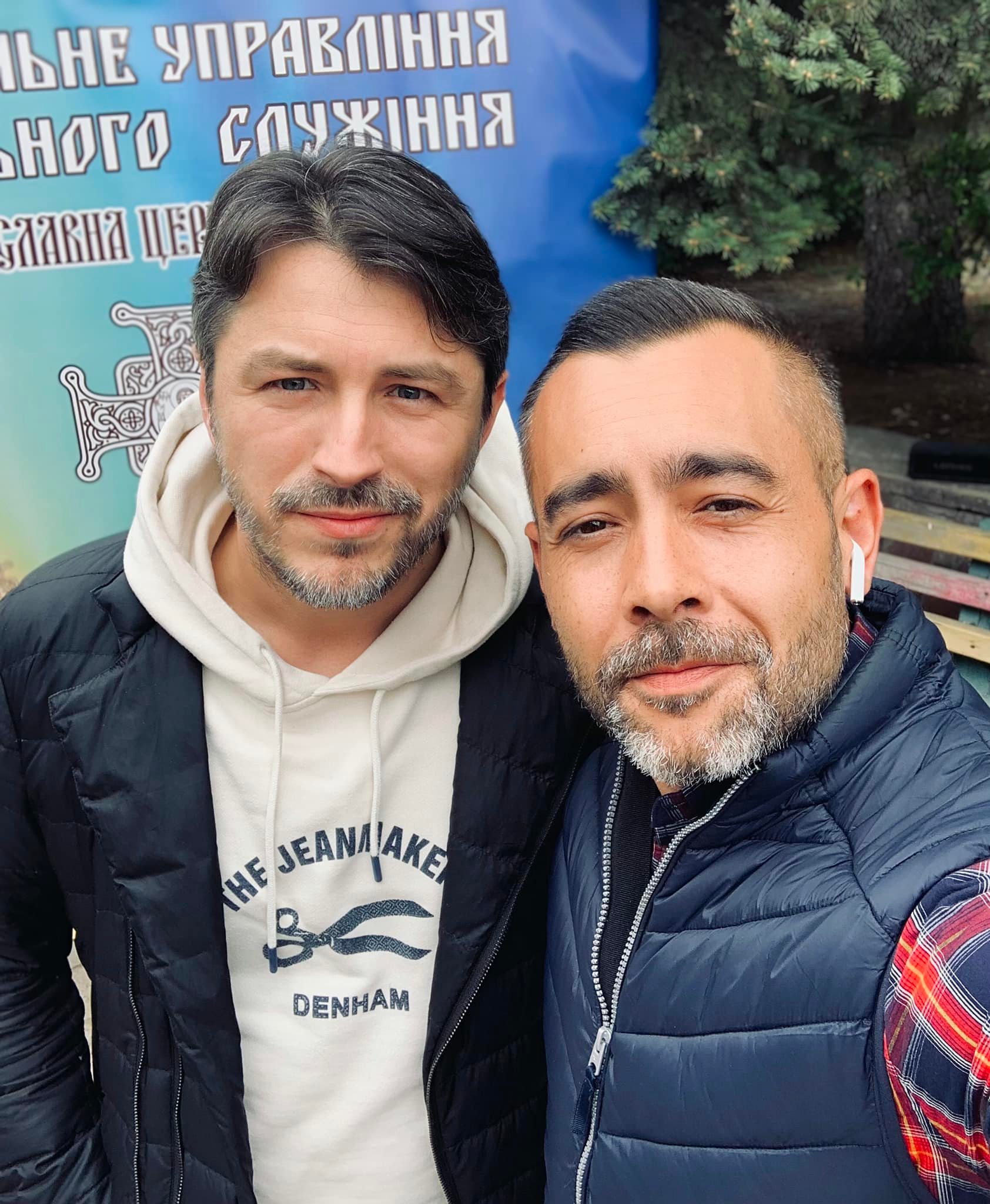 В Днепр приехал Сергей Притула и посетил мариупольский волонтерский хаб