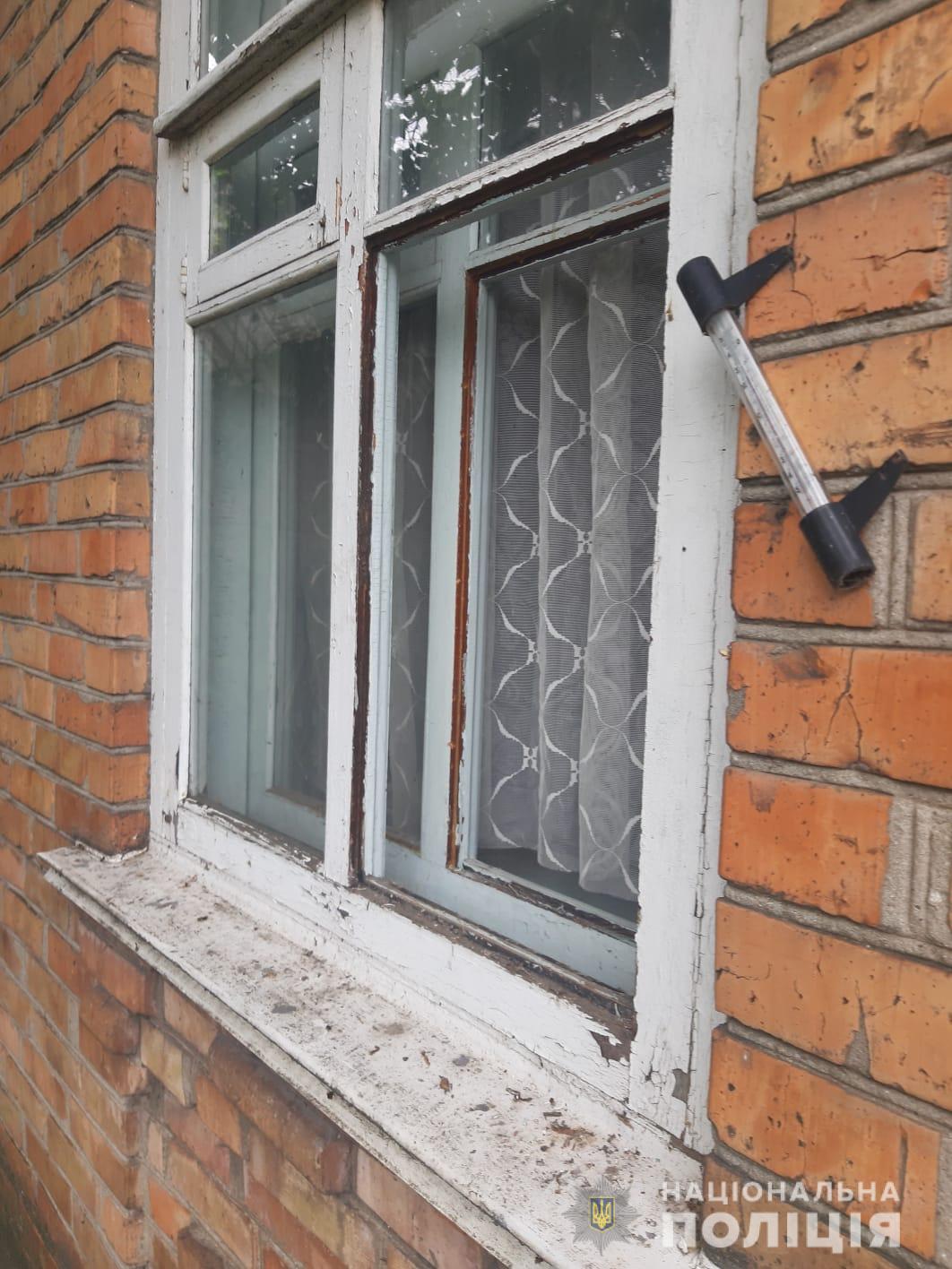 Просто груда пепла: под Днепром на пожаре погиб мужчина (ФОТО)