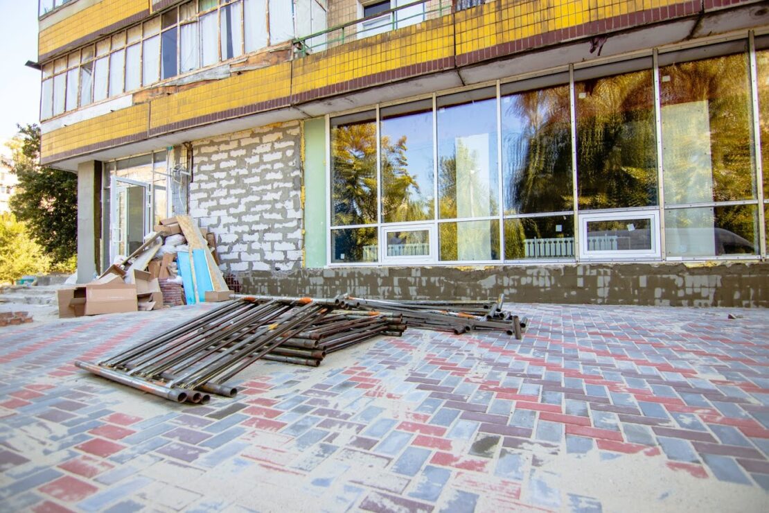У Дніпрі капітально ремонтують управління соціального захисту населення
