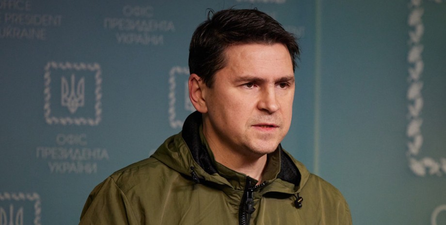 Теперь весь мир бьет за российский паспорт: Михаил Подоляк назвал 13 “достижений” рашистов за 2 месяца войны