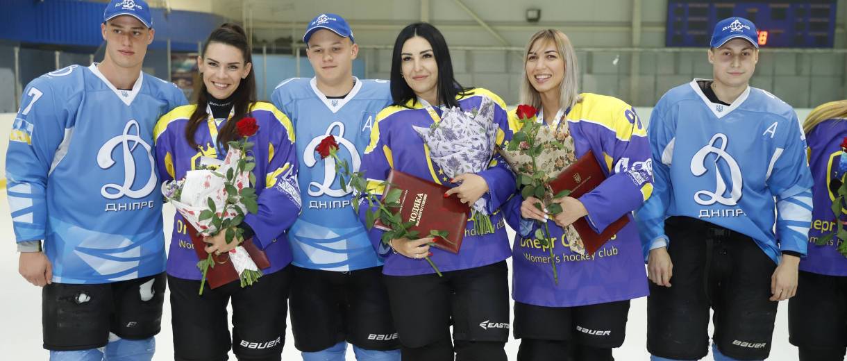 Борис Філатов вручив дитячо-юнацькій спортивній школі зимових видів спорту Дніпра грошовий сертифікат на оновлення інвентаря