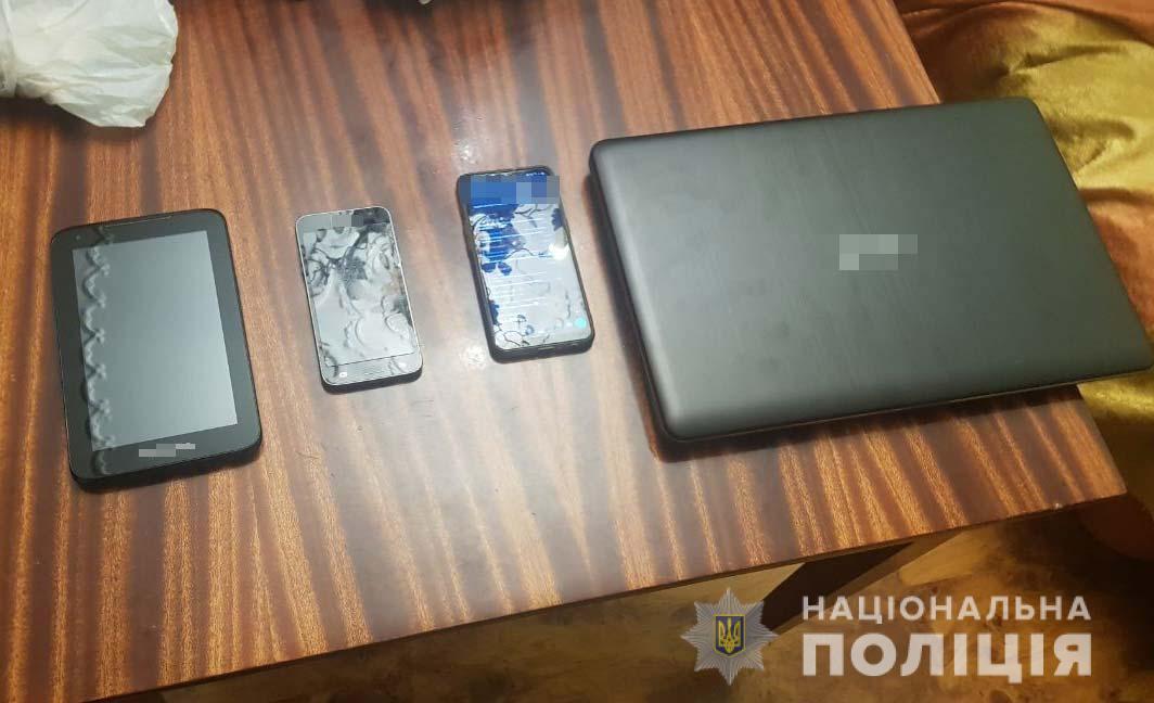 У оперативников шок от увиденного: 15-летняя девочка хотела покончить с собой и организовала группу последователей (ВИДЕО)