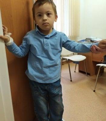 В Днепре малыш сирота остро нуждается в помощи