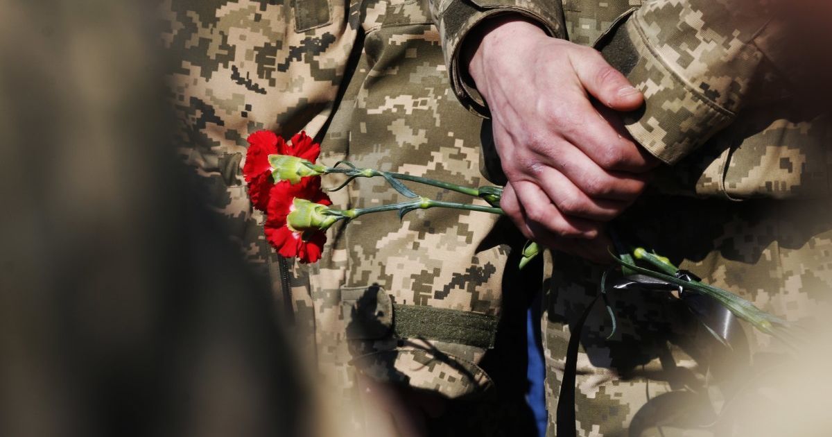 После прививки от COVID-19 скоропостижно умерла военнослужащая