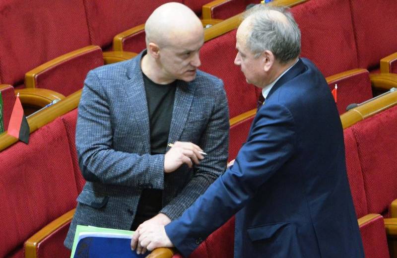 Нардеп из Днепра проговорился о подготовке провокаций на 9 мая