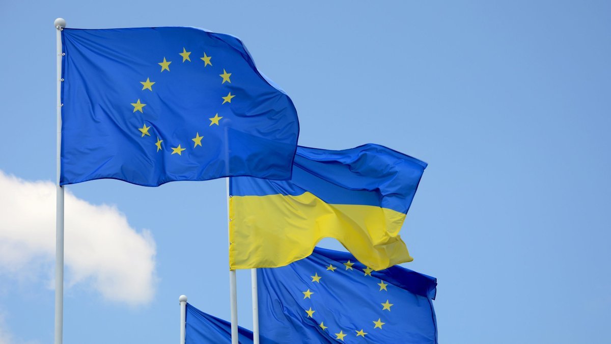 Еще на шаг ближе к ЕС: решение Европарламента