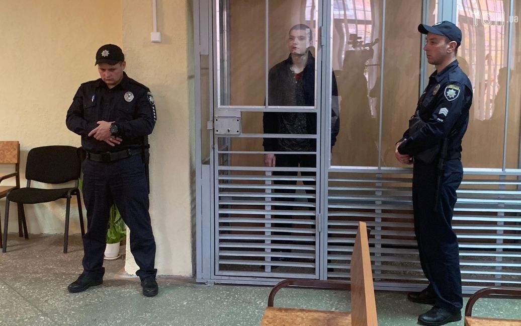 Убил мужчину, 5-летнего ребенка и ранил беременную женщину: суд поставил точку в деле павлоградского школьника